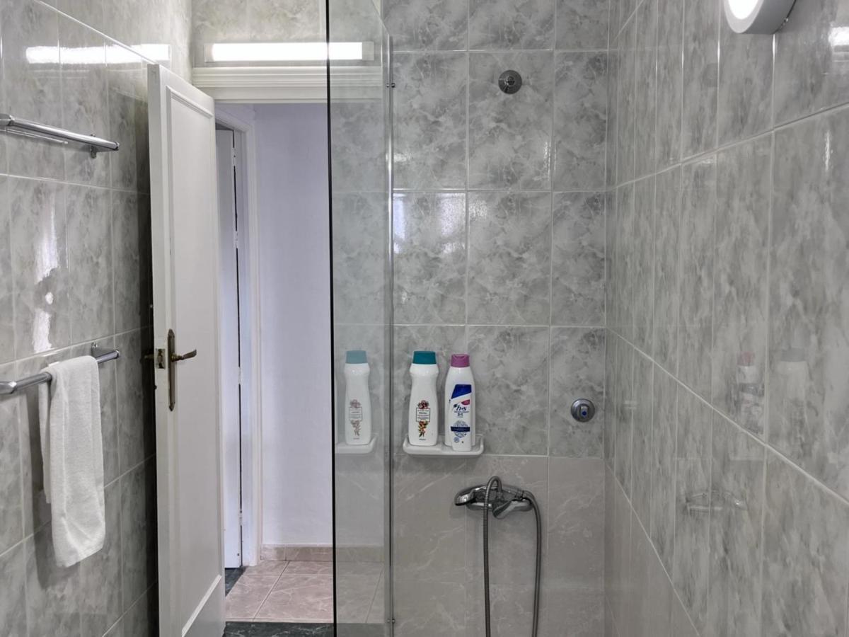 Seaty Center By Gms Apartamentos Фуeнхирола Екстериор снимка